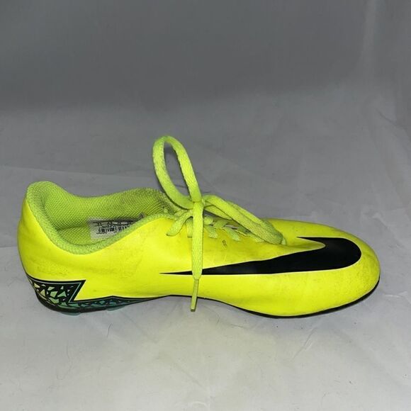 Yellow Nike hyper venom cleats - Picture 7 of 7